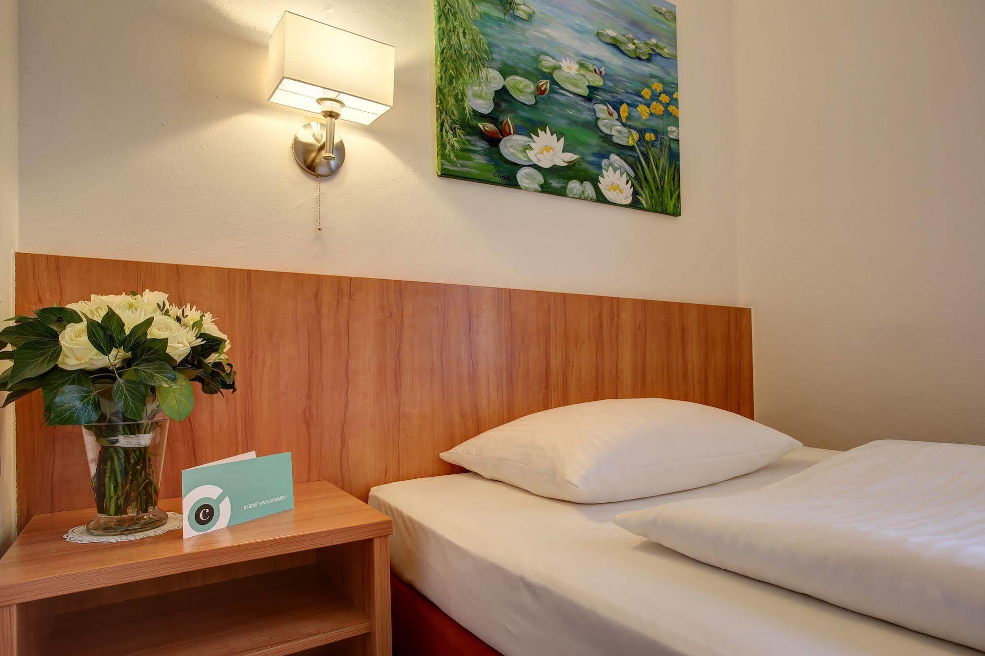Trip Inn Hotel Blankenburg Karlsruhe Exterior photo
