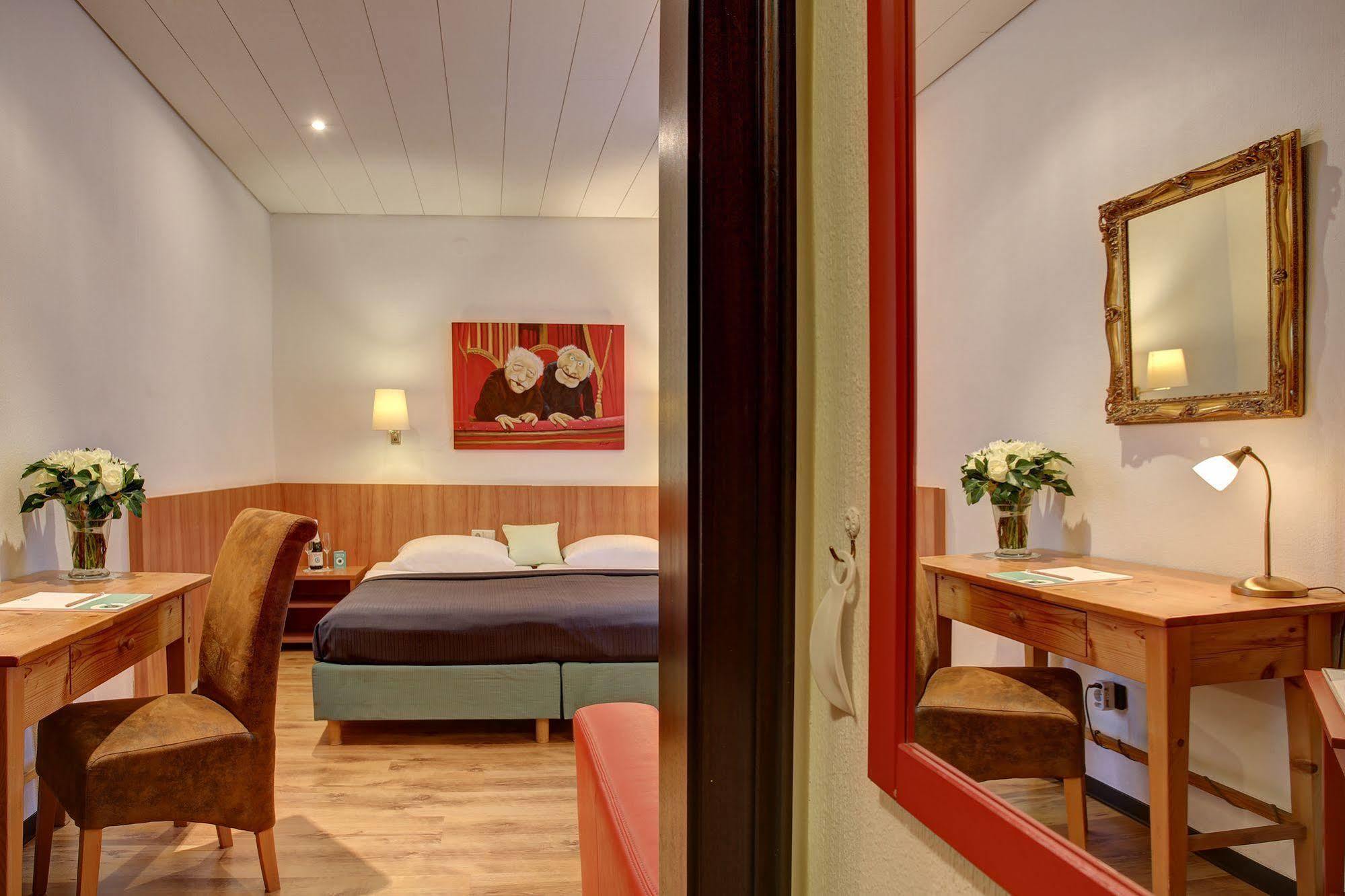 Trip Inn Hotel Blankenburg Karlsruhe Exterior photo